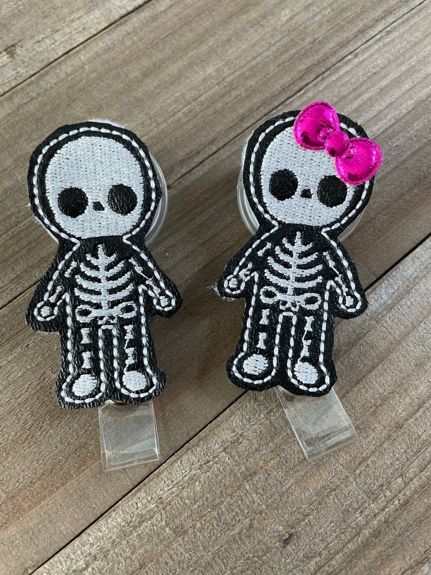 X-Ray Tech Skeleton Person Retractable Badge Reel